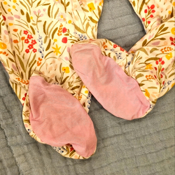 ๐ Magnetic Me Footie Bundle | Set of 2 | Revolutionary Magnetic Closures! - Picture 6 of 13